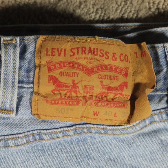 Levi's 501 Light Blue Faded Jeans 40x30 - Picture 6 of 11